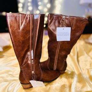 Brown thick heel boots